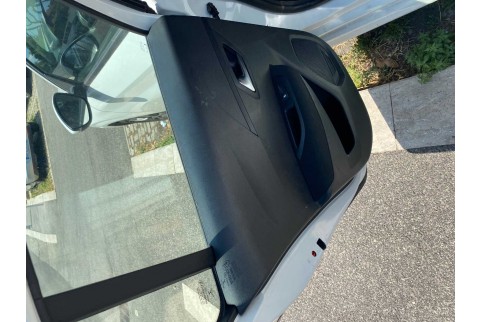 2021 Peugeot 208, Dyzelinas