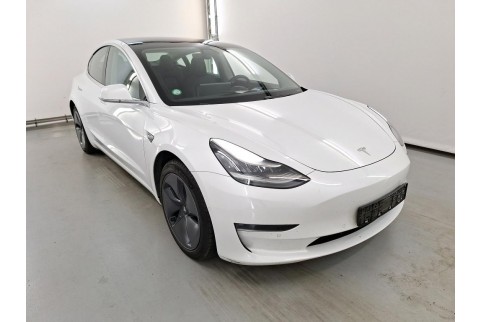 2019 Tesla Model 3, Elektra