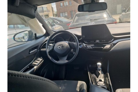 2022 Toyota C-HR, Benzinas / Elektra