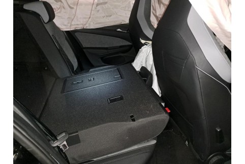 2023 Volkswagen Golf, Benzinas / Elektra