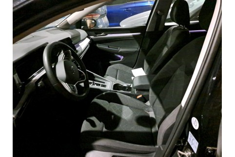 2023 Volkswagen Golf, Benzinas