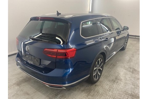 2021 Volkswagen Passat, Benzinas / Elektra