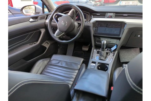 2021 Volkswagen Passat, Benzinas / Elektra