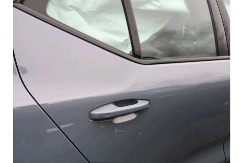 2021 Volvo XC 40, Elektra